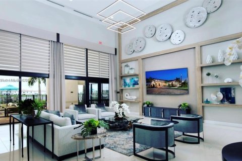 Villa ou maison à vendre à Hialeah, Floride: 3 chambres, 143.07 m2 № 1950208 - photo 11