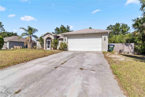 House in North Port, Florida 3 bedrooms, 115.76 sq.m. № 1916427 - photo 3