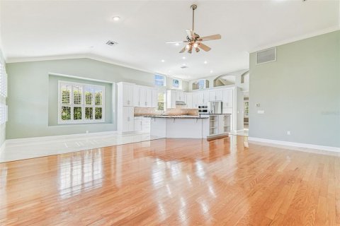 House in Lutz, Florida 3 bedrooms, 251.3 sq.m. № 1885934 - photo 12