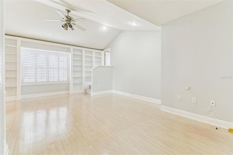 House in Lutz, Florida 3 bedrooms, 251.3 sq.m. № 1885934 - photo 15
