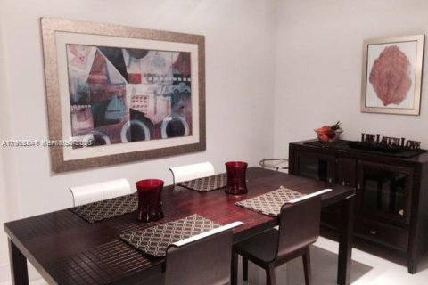 Снять в аренду кондоминиум в Майами-Бич, Флорида 2 спальни, 99.31м2, № 2017571 - фото 6