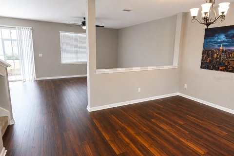 Villa ou maison à louer à Seffner, Floride: 3 chambres, 257.34 m2 № 2283610 - photo 5