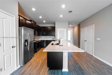 Townhouse in St. Lucie, Florida 3 bedrooms, 129.04 sq.m. № 2059076 - photo 6