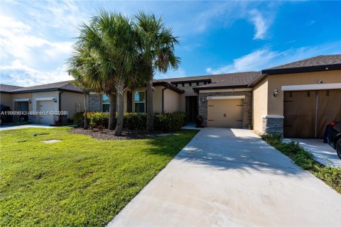 Townhouse in St. Lucie, Florida 3 bedrooms, 129.04 sq.m. № 2059076 - photo 28