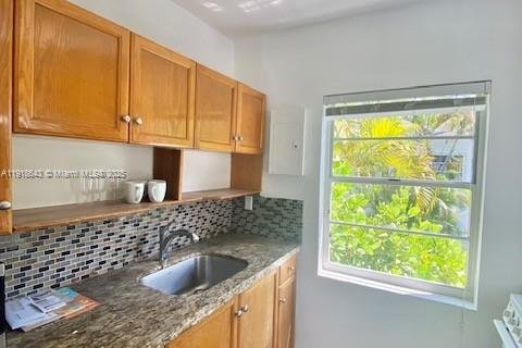 Casa en alquiler en Miami Beach, Florida, 2 dormitorios, 92.9 m2 № 1973282 - foto 8