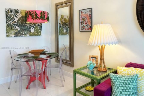 Снять в аренду кондоминиум в Майами-Бич, Флорида 1 спальня, 38.09м2, № 1942957 - фото 9
