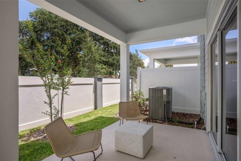 Touwnhouse à vendre à West Melbourne, Floride: 3 chambres, 157.84 m2 № 2416532 - photo 11