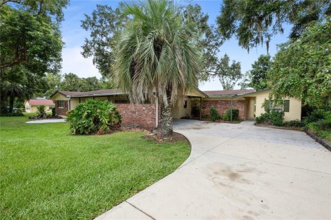 Casa en venta en Dade City, Florida, 4 dormitorios, 259.48 m2 № 1904732 - foto 5