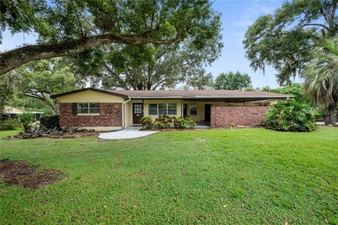 Casa en venta en Dade City, Florida, 4 dormitorios, 259.48 m2 № 1904732 - foto 1
