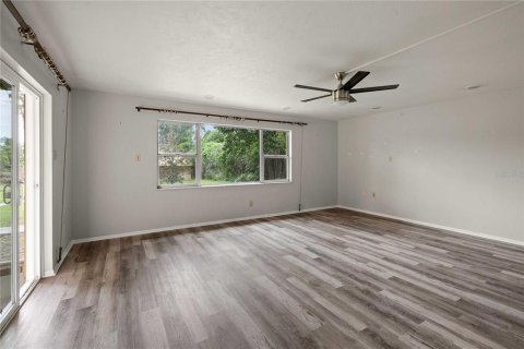Casa en venta en Dade City, Florida, 4 dormitorios, 259.48 m2 № 1904732 - foto 20