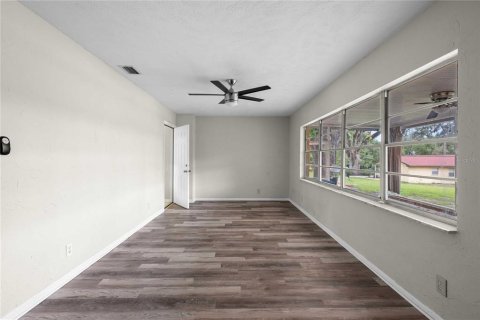 Casa en venta en Dade City, Florida, 4 dormitorios, 259.48 m2 № 1904732 - foto 26