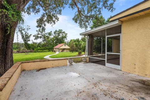 Casa en venta en Dade City, Florida, 4 dormitorios, 259.48 m2 № 1904732 - foto 29