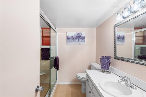 Condo in Winter Haven, Florida, 2 bedrooms  № 2217834 - photo 24