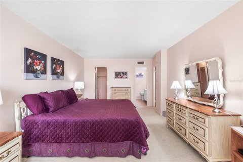 Condo in Winter Haven, Florida, 2 bedrooms  № 2217834 - photo 23