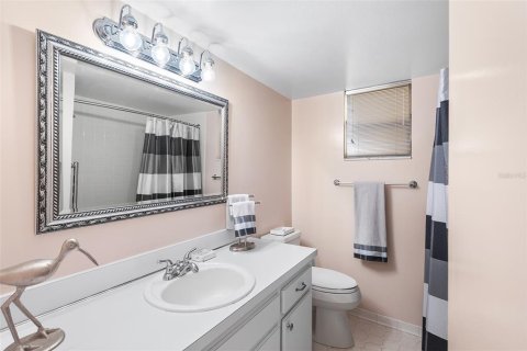 Condo in Winter Haven, Florida, 2 bedrooms  № 2217834 - photo 27