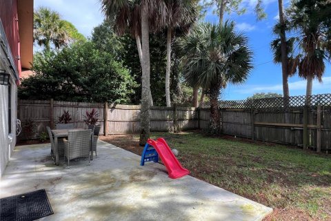 Townhouse in Port Orange, Florida 2 bedrooms, 104.05 sq.m. № 2239280 - photo 22