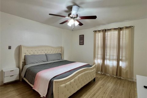 Townhouse in Port Orange, Florida 2 bedrooms, 104.05 sq.m. № 2239280 - photo 11