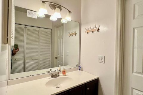 Townhouse in Port Orange, Florida 2 bedrooms, 104.05 sq.m. № 2239280 - photo 15
