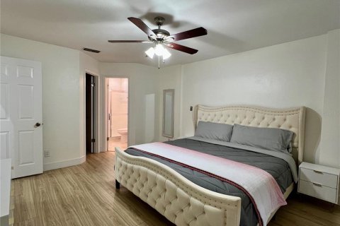 Townhouse in Port Orange, Florida 2 bedrooms, 104.05 sq.m. № 2239280 - photo 12