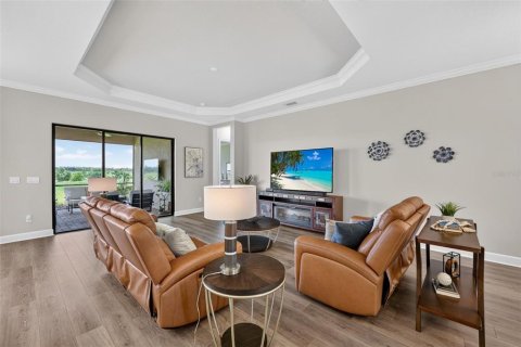 House in Sarasota, Florida 3 bedrooms, 225.66 sq.m. № 2220383 - photo 10