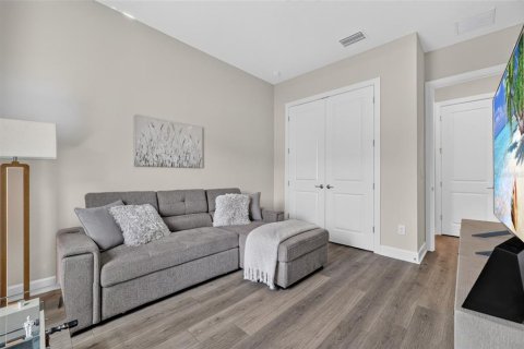 House in Sarasota, Florida 3 bedrooms, 225.66 sq.m. № 2220383 - photo 29