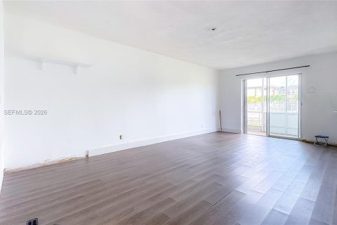 Купить кондоминиум в Плантация, Флорида 1 спальня, 69.49м2, № 2065778 - фото 8