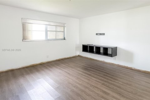 Купить кондоминиум в Плантация, Флорида 1 спальня, 69.49м2, № 2065778 - фото 11