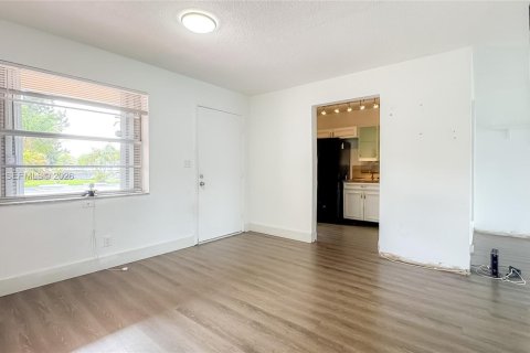 Купить кондоминиум в Плантация, Флорида 1 спальня, 69.49м2, № 2065778 - фото 6