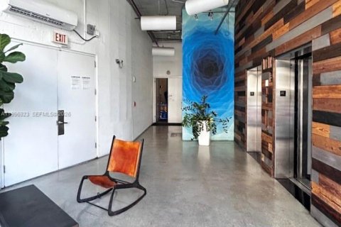 Condo in Miami, Florida, 1 bedroom  № 2059021 - photo 22