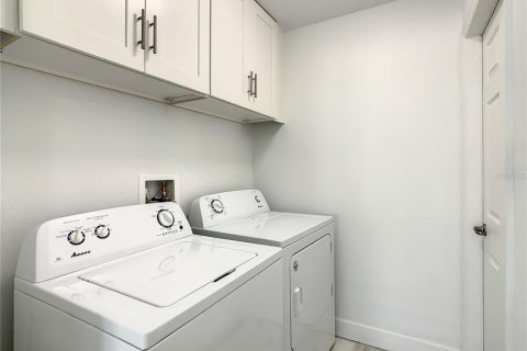 Villa ou maison à louer à Poinciana, Floride: 4 chambres, 164.25 m2 № 2425390 - photo 30