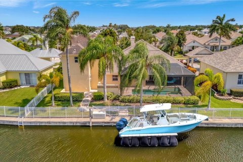 Villa ou maison à vendre à Bradenton, Floride: 4 chambres, 230.58 m2 № 1911653 - photo 2