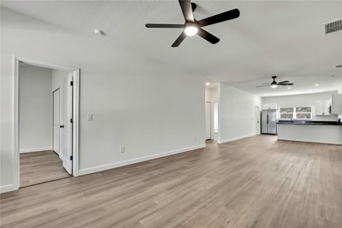 Villa ou maison à vendre à Tampa, Floride: 4 chambres, 142.14 m2 № 2093920 - photo 12