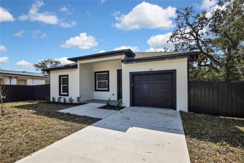 Villa ou maison à Tampa, Floride 4 chambres, 142.14 m2 № 2093920