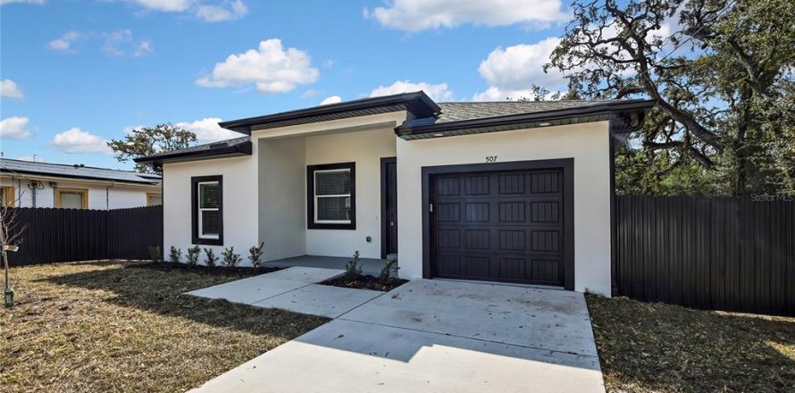 Villa ou maison à Tampa, Floride 4 chambres, 142.14 m2 № 2093920