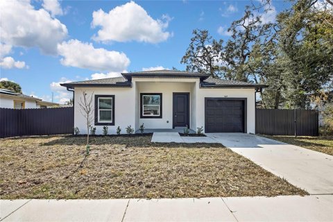 Villa ou maison à vendre à Tampa, Floride: 4 chambres, 142.14 m2 № 2093920 - photo 4
