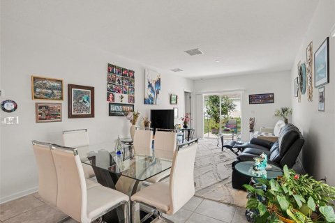 Villa ou maison à vendre à Eagle Lake, Floride: 3 chambres, 132.29 m2 № 2318759 - photo 6