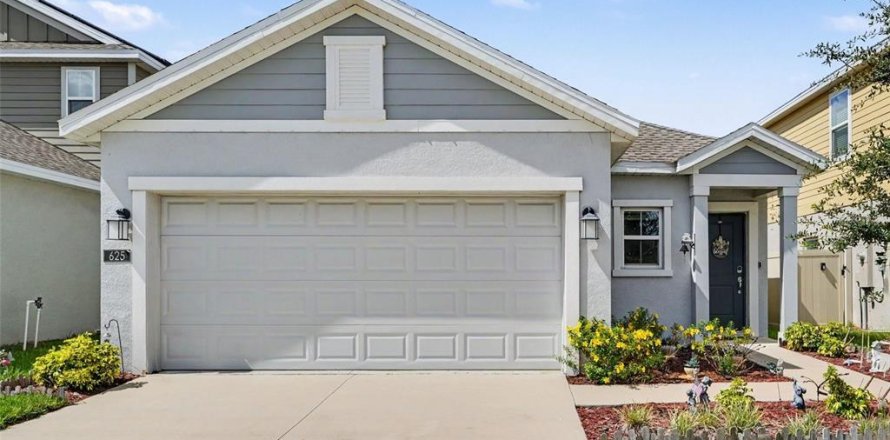 Villa ou maison à Eagle Lake, Floride 3 chambres, 132.29 m2 № 2318759
