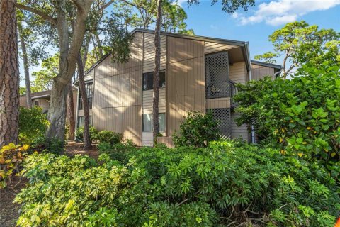 Condo in Sarasota, Florida, 1 bedroom  № 1905353 - photo 2