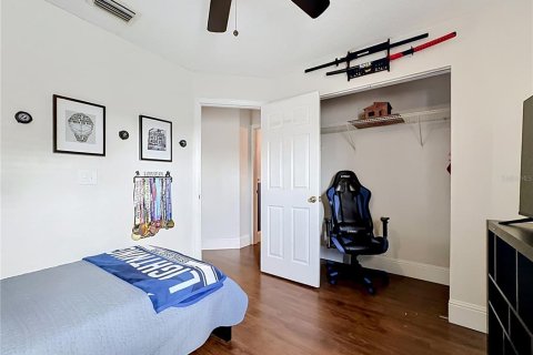 Casa en venta en Brandon, Florida, 4 dormitorios, 189.99 m2 № 2110398 - foto 27