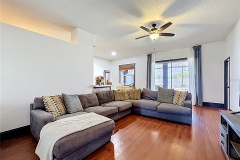 Casa en venta en Brandon, Florida, 4 dormitorios, 189.99 m2 № 2110398 - foto 17