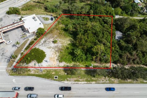 Commercial property in St. Lucie, Florida № 2081695 - photo 14
