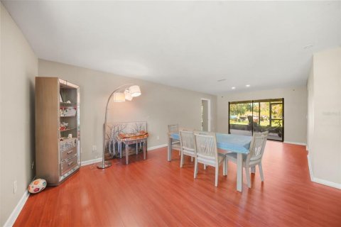 Casa en venta en Tampa, Florida, 3 dormitorios, 222.41 m2 № 2429617 - foto 16