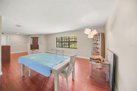 Casa en venta en Tampa, Florida, 3 dormitorios, 222.41 m2 № 2429617 - foto 18