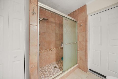 Casa en venta en Tampa, Florida, 3 dormitorios, 222.41 m2 № 2429617 - foto 28