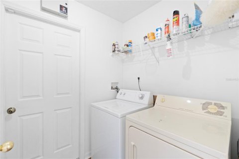 Casa en venta en Kissimmee, Florida, 4 dormitorios, 165.55 m2 № 1884009 - foto 17
