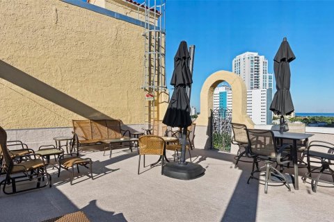 Condo in Saint Petersburg, Florida, 1 bedroom  № 2424221 - photo 25