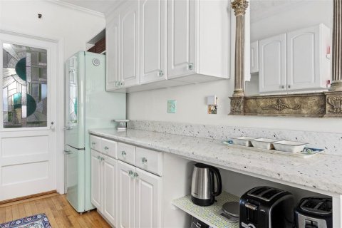 Condo in Saint Petersburg, Florida, 1 bedroom  № 2424221 - photo 8