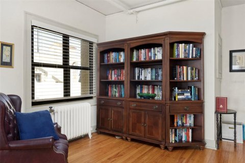 Condo in Saint Petersburg, Florida, 1 bedroom  № 2424221 - photo 23