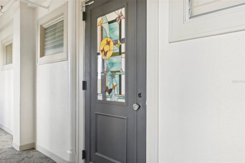 Condo in Saint Petersburg, Florida, 1 bedroom  № 2424221 - photo 28