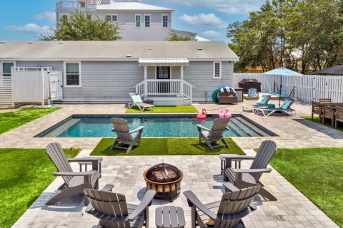 House in Santa Rosa Beach, Florida 3 bedrooms, 150.5 sq.m. № 589880 - photo 1